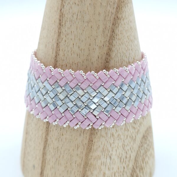Bracelet tissé en perles Miyuki half tila gris et rose – Image 2