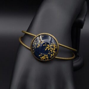 Bracelet cabochon réglable fleurs fond noir