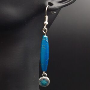 Boucles d’oreilles olives turquoises et fleurs