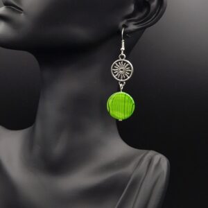Boucles d’oreilles palets verts et soleil argenté
