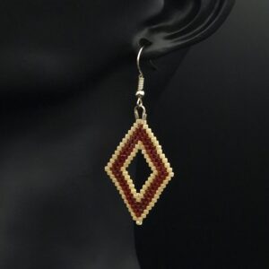 Parure tissée beige et bordeaux